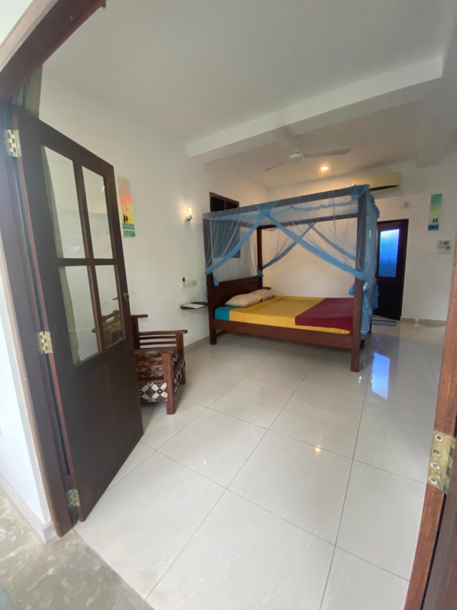 Araliya Suite Inn Хикадува Екстериор снимка